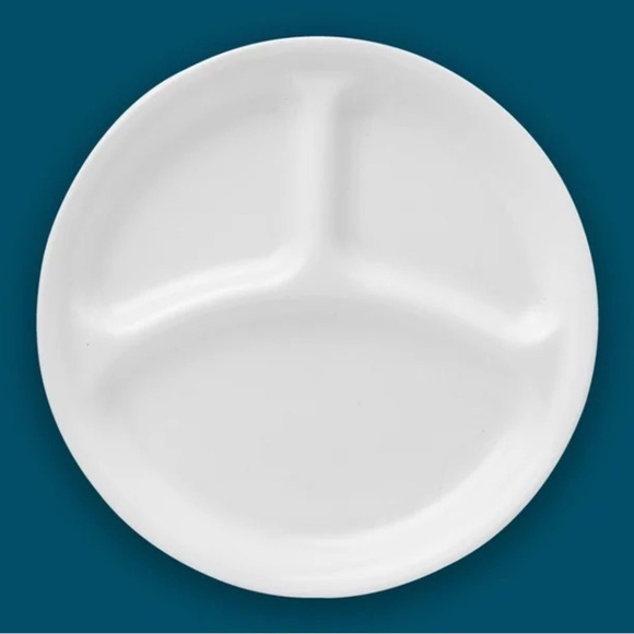 🌸 Brand New Corelle White Divided Plates, SET OF 8, 4 Dinner and 4 Lunch - Picture 5 of 11